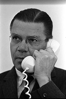 225px-RobertMcNamara55 225px-RobertMcNamara55